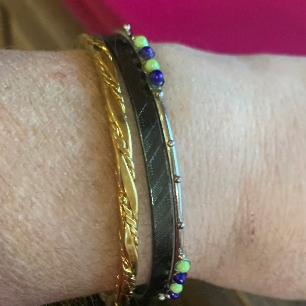 Elegant Gold and Black Bracelet Set